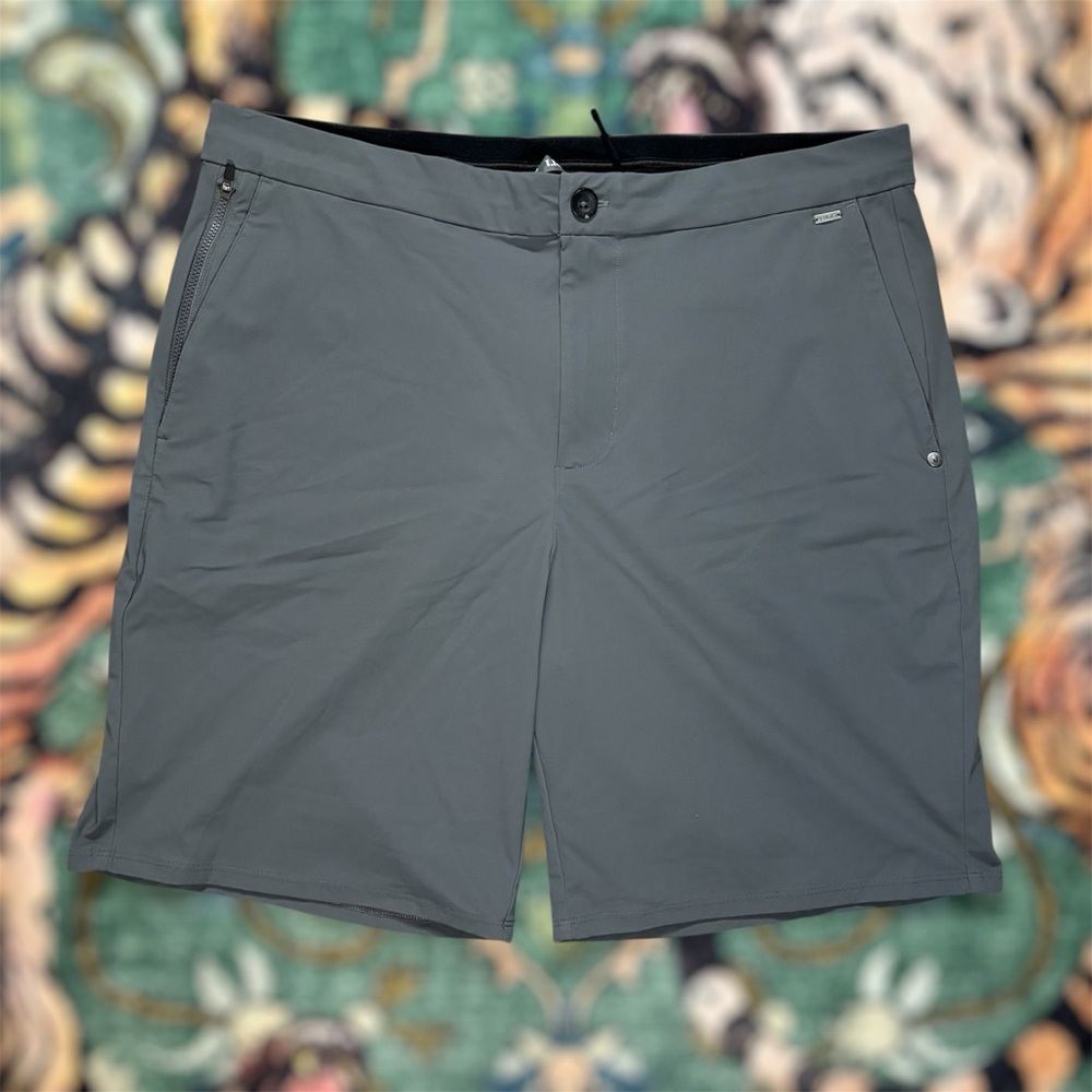 Vuori Fleet Shorts Performance Golf Chino Preppy Utility Stretch V3043 Gray XL
